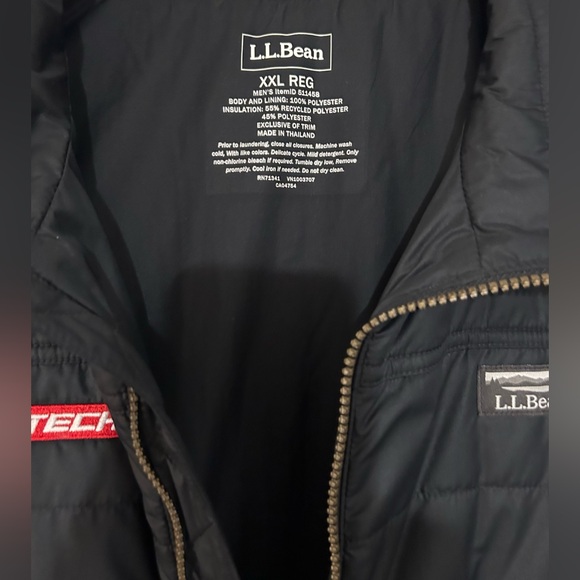 LL Bean Men’s black zip up puffer vest. Size XXL - Picture 4 of 6